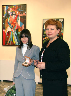 Tatiana Turkulets being awarded the Russia's Young Talent - Charoit Star Order
